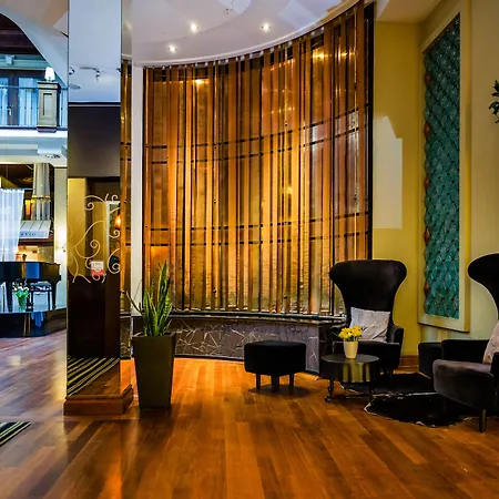 Grand Hotel Boutique-2