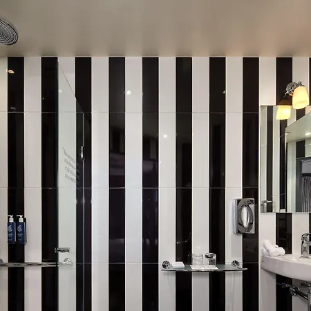 Les Plumes Hotel-3
