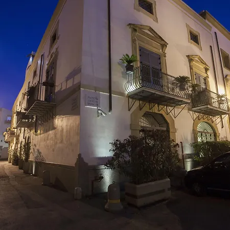 Palazzo Brunaccini Boutique Hotel-2