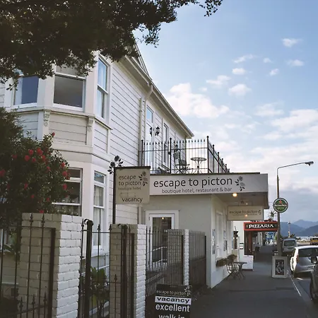 Escape To Picton Boutique Hotel-2