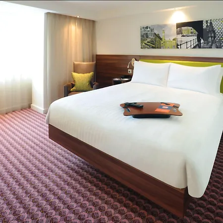 Hampton By Hilton Birmingham Broad Street-3