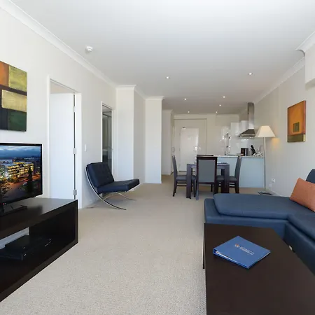 Macquarie Waters Boutique Apartment Hotel-3