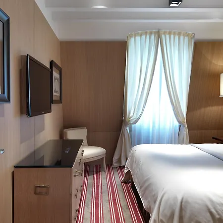 Marquis Faubourg Saint-Honore - Small Luxury Hotels Of The World-3