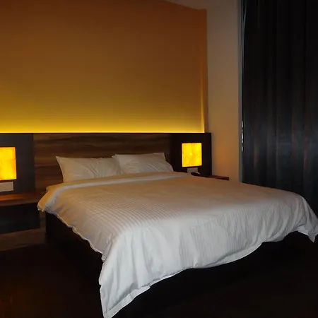 Waterfront Boutique Hotel-2