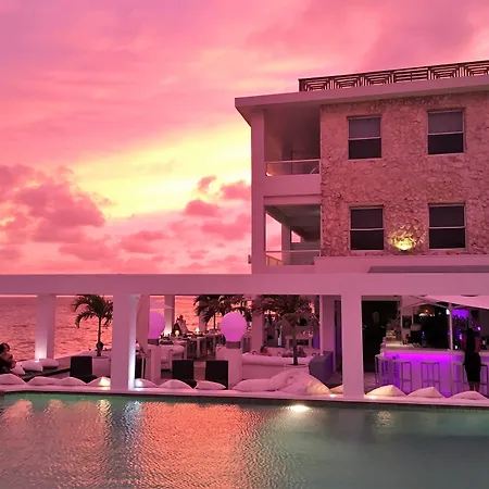 Saint Tropez Boutique Hotel-2