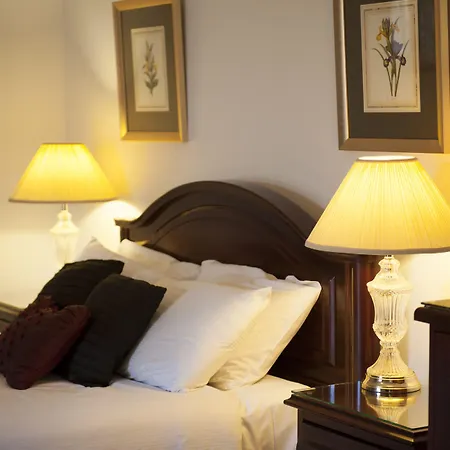 Cobb & Co Court Boutique Hotel-3