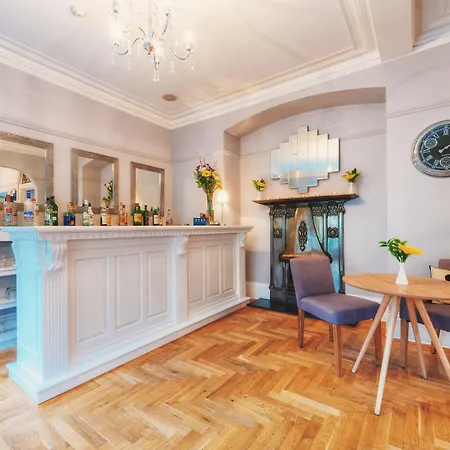 Florence Gardens Boutique Hotel And Restaurant-3