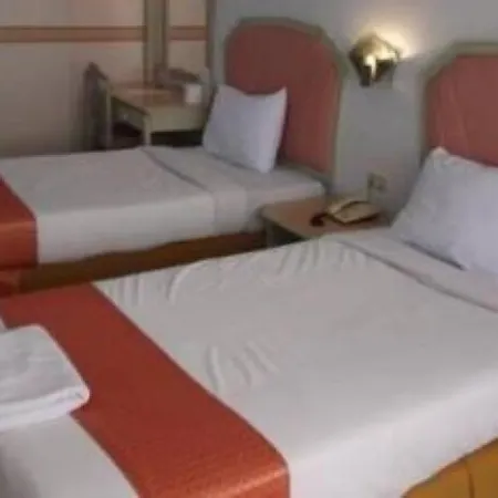 Silom Boutique Hotel Hatyai-3