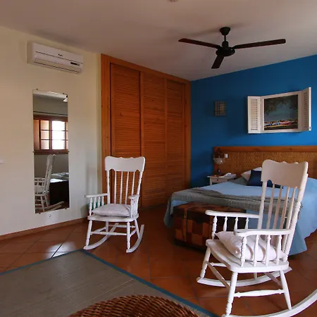 Kira'S Boutique Hotel-2