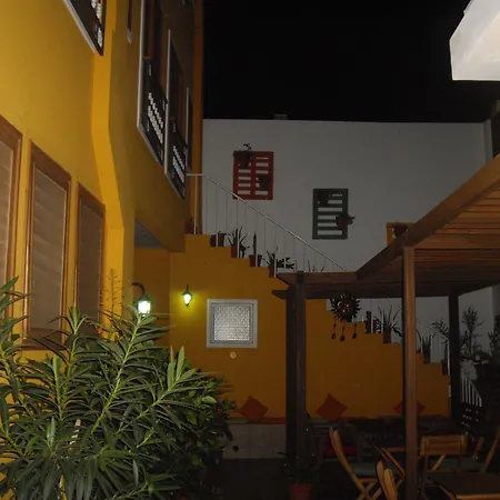 Kira'S Boutique Hotel-3