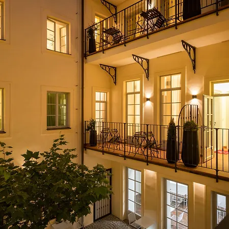 Old Royal Post Boutique Hotel & Premium Suites-3