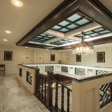 Le Bouton D'Or Boutique Hotel-3