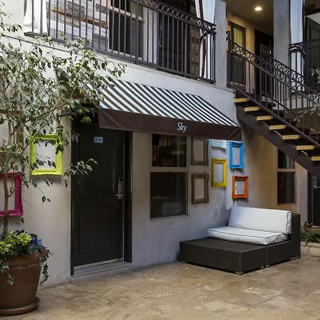 L.A. Sky Boutique Hotel-3