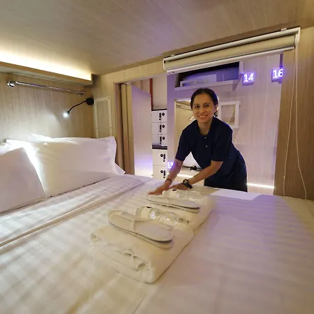 Cube Boutique Capsule Hotel At Kampong Glam-2