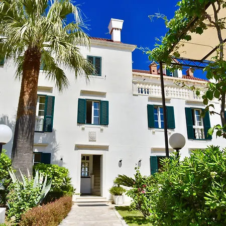 Villa Giardino Heritage Boutique Hotel Bol-3