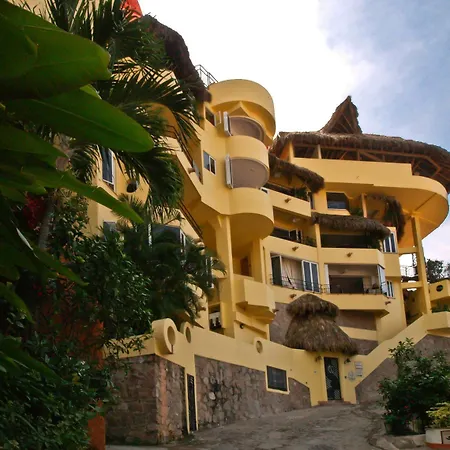 Casa Isabel A Boutique Hilltop Inn-3