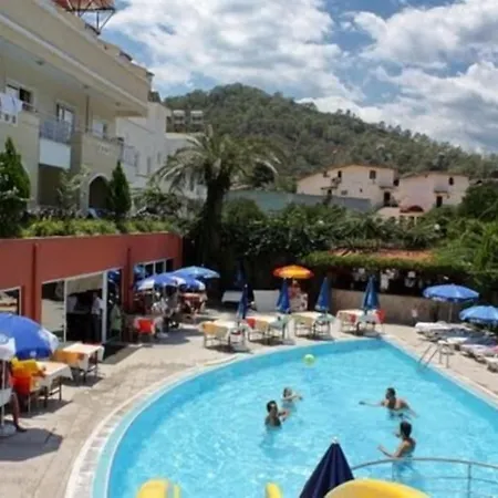 Rich Melissa Hotel-3