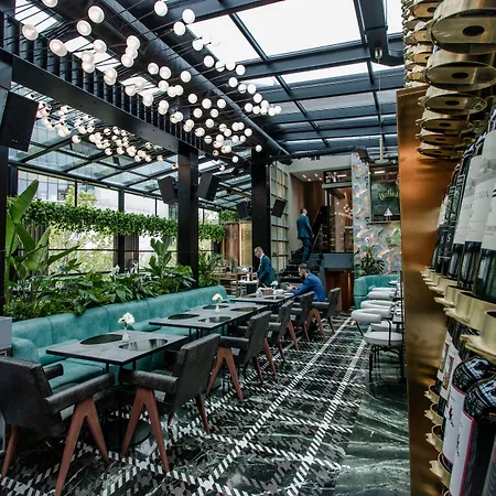 The Crown Boutique Hotel & Spa-3