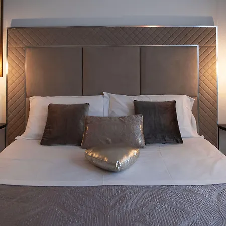Boutique Hotel Ferrara-3