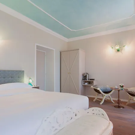 Boutique Hotel Villa Sarnia-3