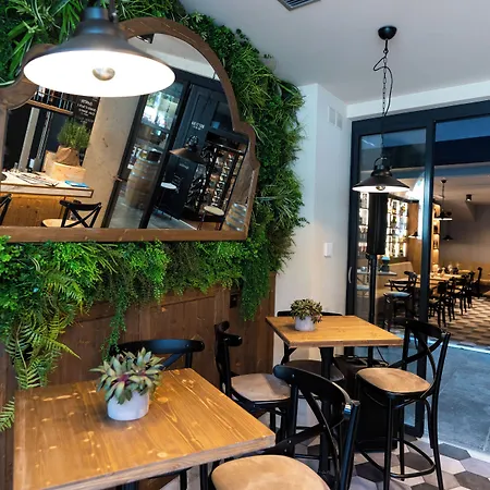 Seven Town House Boutique Hotel-2