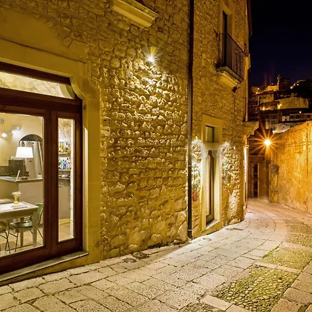 Locanda Don Serafino Historical Boutique Hotel-3