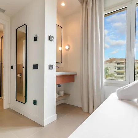 Akquaaa Boutique Hotel-3