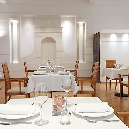 Akrogiali Exclusive Hotel (Adults Only)-3
