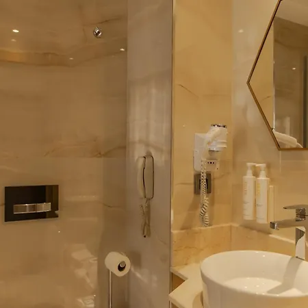 Lale Hotel-2