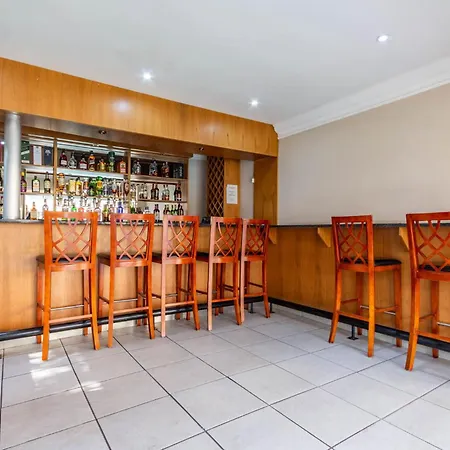 Lakeview Boutique Hotel & Conference Center-3