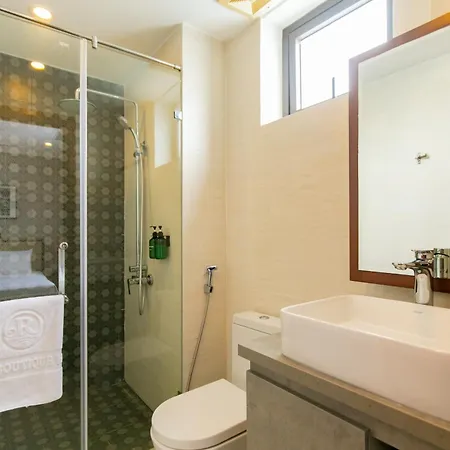Ritzy Boutique Hotel Da Nang Beach-3