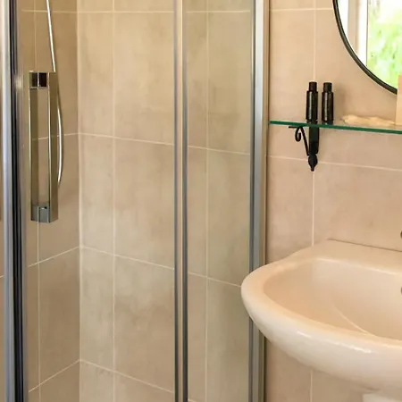 Arts Club Suite & Spa-3