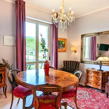 Arts Club Suite & Spa-2