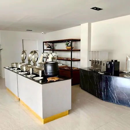 Beehive Boutique Hotel Phuket-2