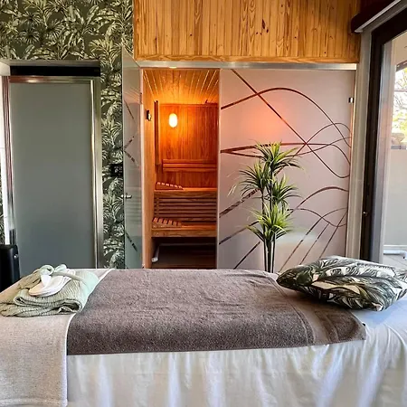 One O Eight Boutique Hotel-2