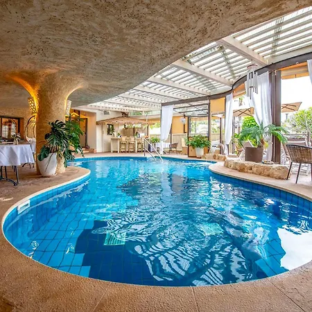 Cnaan Village Boutique Hotel & Spa-2