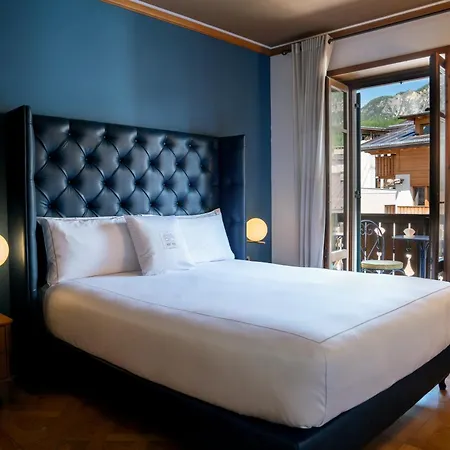 Ambra Cortina Luxury&Fashion Hotel-3