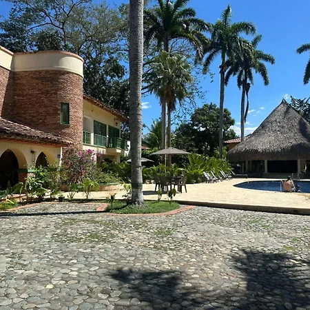 Finca Hotel Casa Bela-2