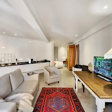 Rouge On Rose Boutique Hotel-2