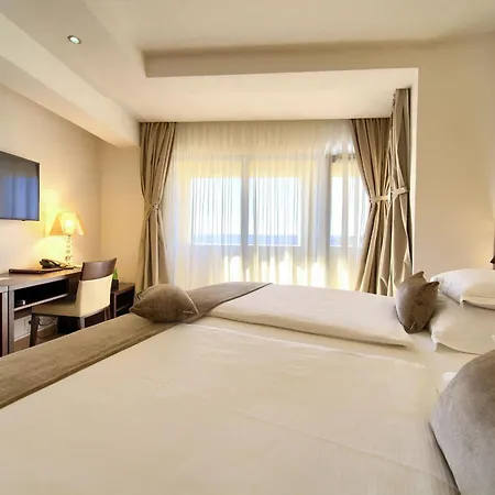 Hotel Marina-2