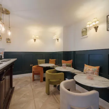 Florence House Boutique Hotel And Restaurant-3