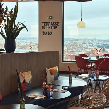 The Originals Boutique, Hotel Maison Montmartre Paris Les Puces-3
