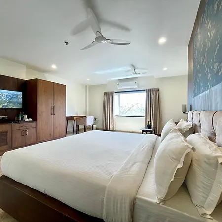 Seasons Boutique Hotel Near Sajjangarh Biological Park, Udaipur-3