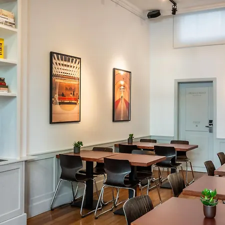 A Place Antwerp - Boutique Hotel Emile-2