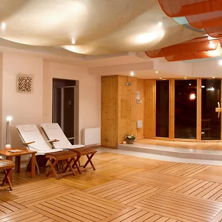Crystal Palace Boutique Hotel-3