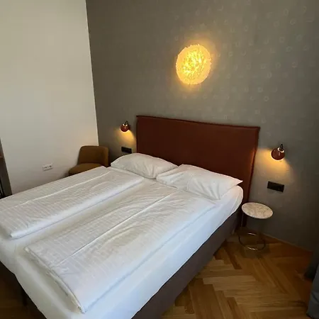 Kolbeck Rooms-2