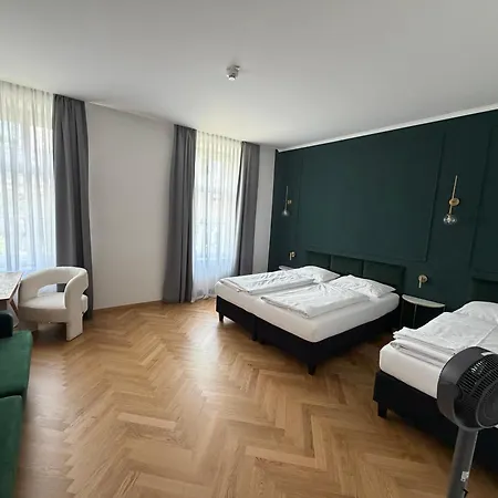 Kolbeck Rooms-3