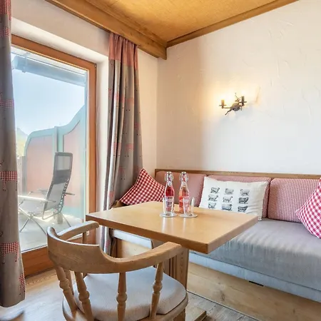 Dreimäderlhaus - Das vegetarische Boutique Hotel-2