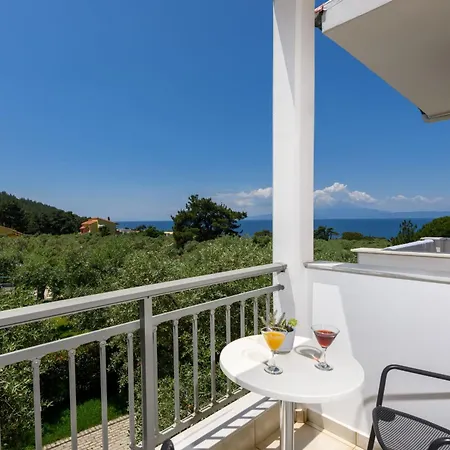 Louloudis Boutique Hotel (Adults Only)-3