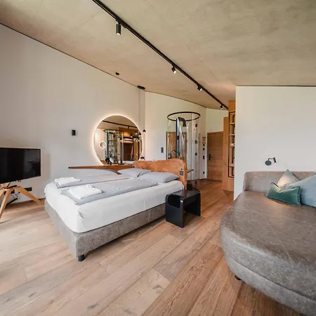 Boutique-Hotel Lartor-2